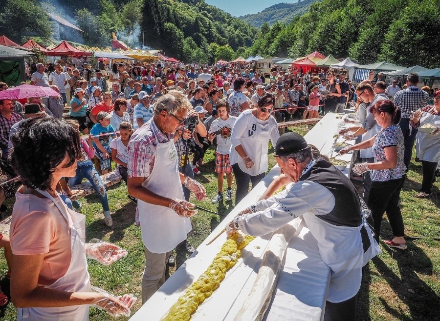 Festivalul Brânzei și Pastramei — Bran