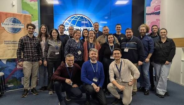 Weekly English Public Speaking Session — Iași