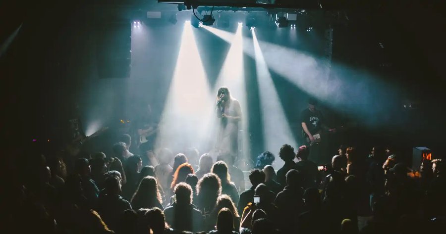 Stray Lights Festival — București