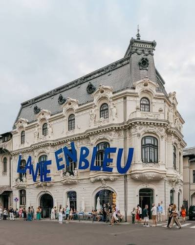 Cu bastonul prin București — Filipescu summer walking tour — București