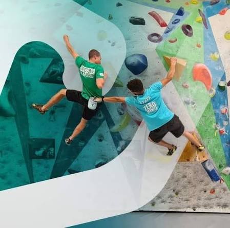 Kids climbing group — Iași