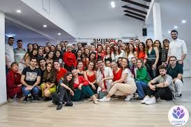 Essence Academy — București