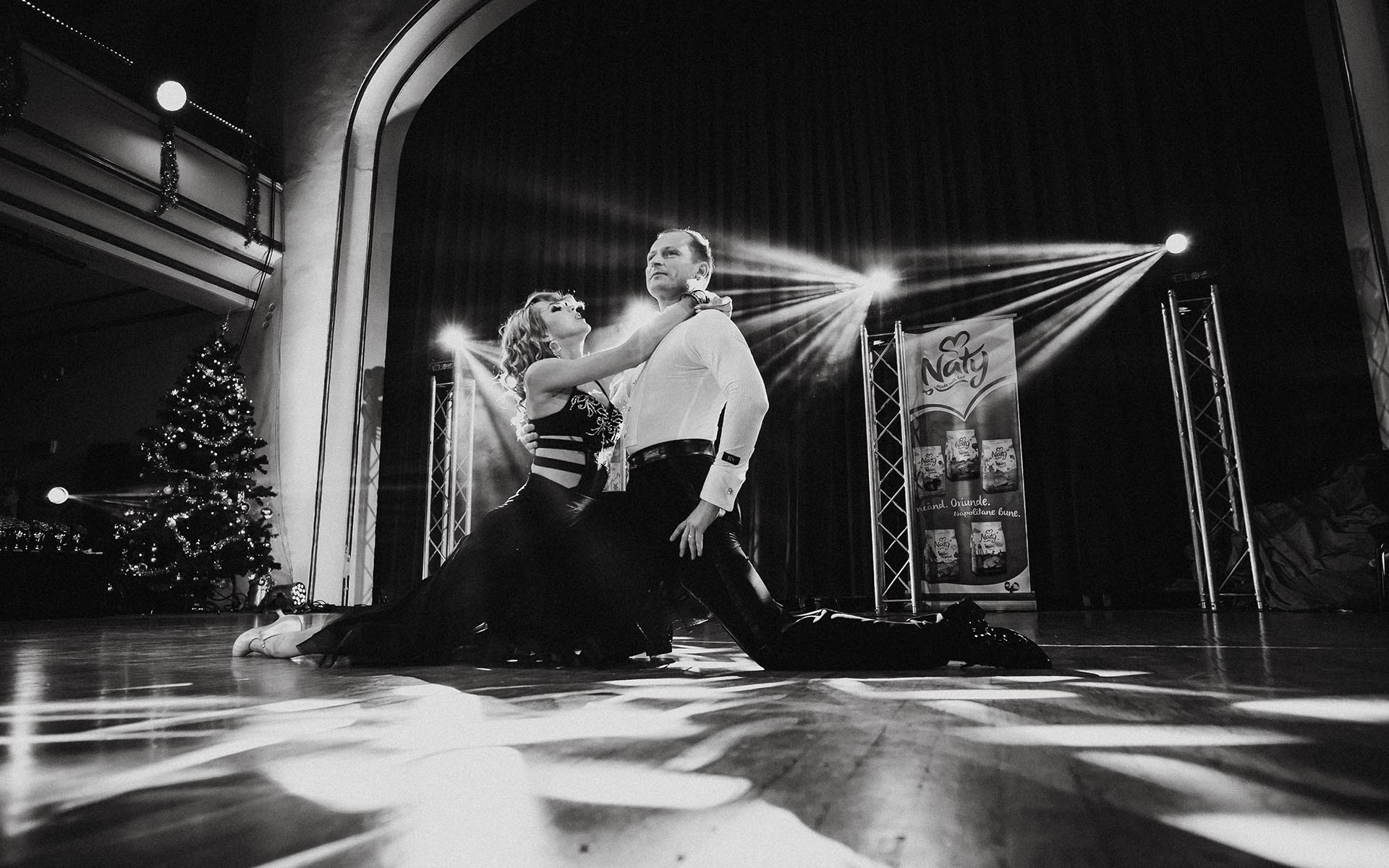 Salsa & Latino dance class (beginners) — Oradea