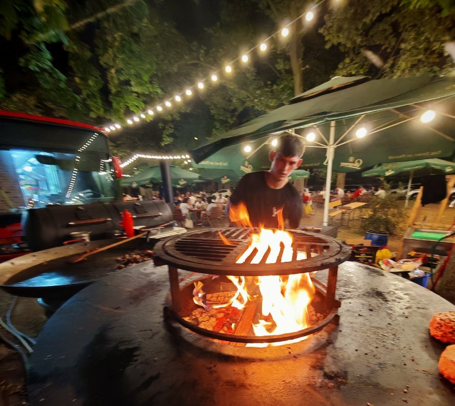 Festivalul „Republica de sub Castani” — Ploiești