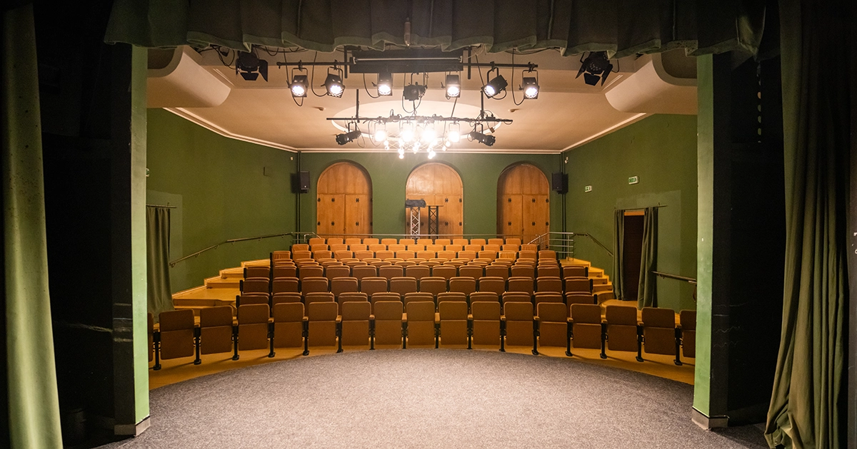Teatrul Arlechino — Brașov